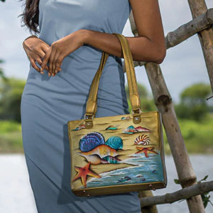 A useful guide on buying hand painted bags