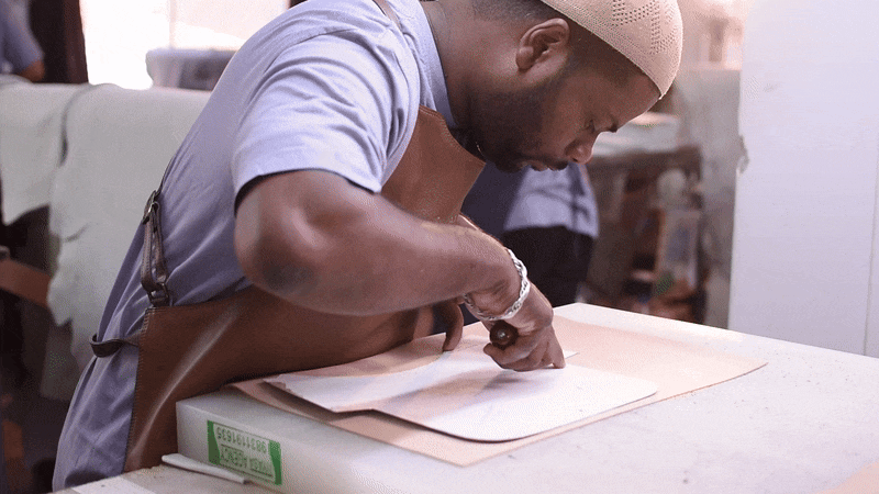 LeatherCutting_1_LeatherCutting_1_gif__800_450.gif